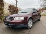 Audi A6 2.4 Avant quattro tiptronic - Vollausstattung - Audi A6 aus 1998: Kombi