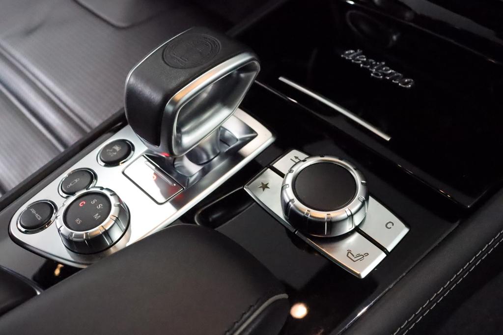 Mercedes-Benz SL 63 AMG