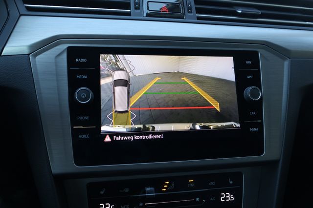 Volkswagen Passat Variant 2.0 TDI CARPLAY+LED+KAM+AHK