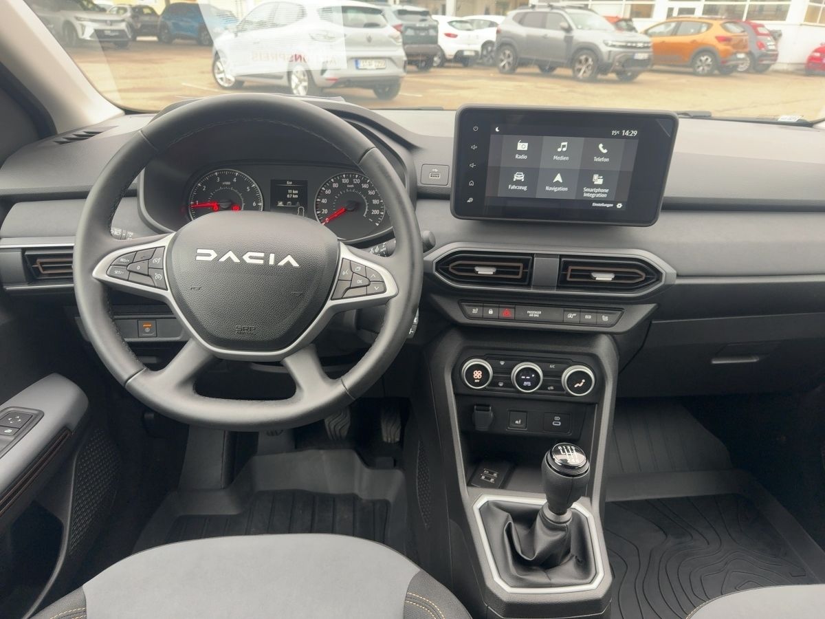 Fahrzeugabbildung Dacia Jogger Extreme+ TCe 110 7-Sitzer
