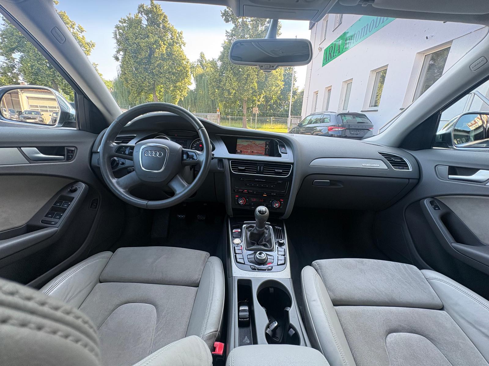 Audi A4 3.0 TDI quattro S line | 240 ch | BVM | Alcantara/cuir | ACC | Audi Magnetic Ride | Sièges chauffants | Phares xénon