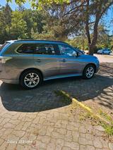 Mitsubishi Auto Mitsubishi Outlander (CW0) - Mitsubishi Outlander