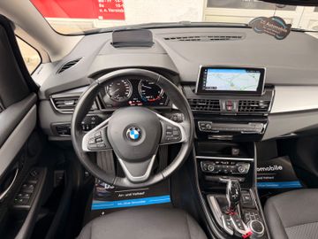BMW 218 Gran Tourer - 12