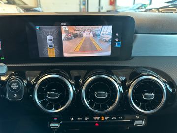 Mercedes-Benz A 250 A Limousine *AMG-LINE*NAVI*LED*KAM*