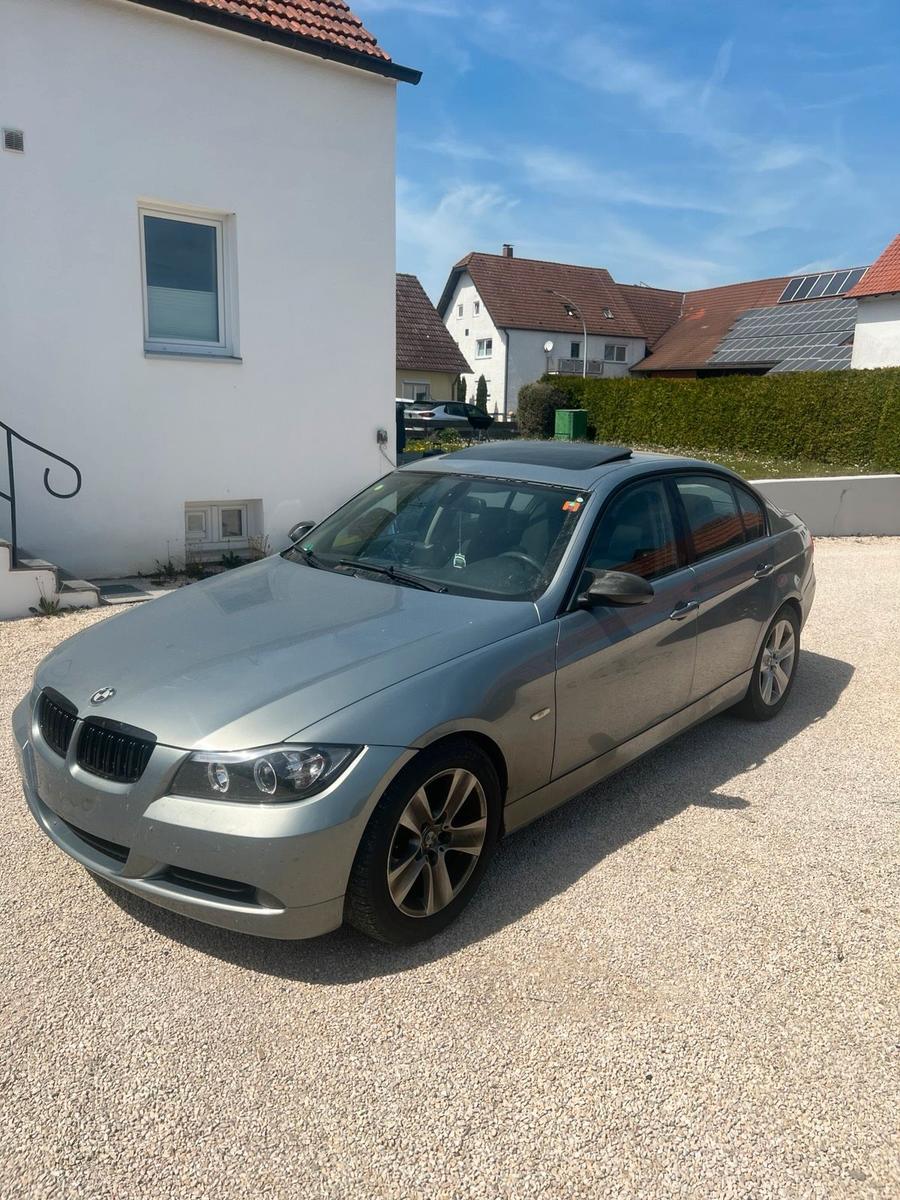 BMW 320