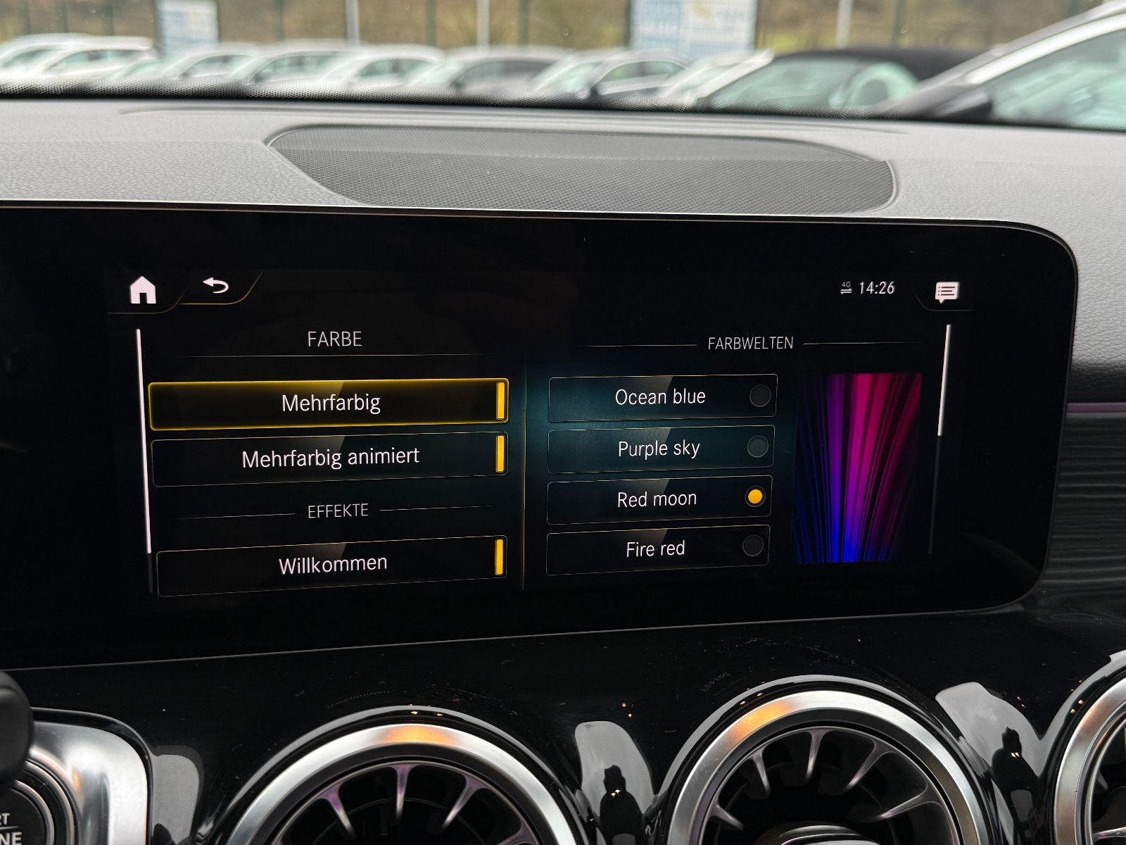 Fahrzeugabbildung Mercedes-Benz GLB 220d 4Matic AMG ACC AHK Kamera Ambiente Pano