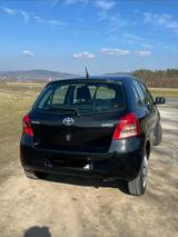 Toyota Yaris 1,3-l-VVT-i Cool Cool - Toyota Yaris: 1.3