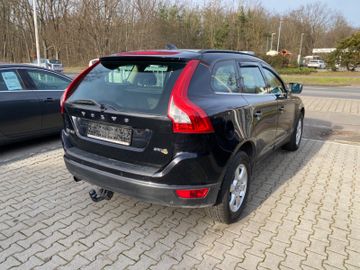 Fahrzeugabbildung Volvo XC60 2.0 2WD *SHZ*Bluetooth*AHK*Tempomat*