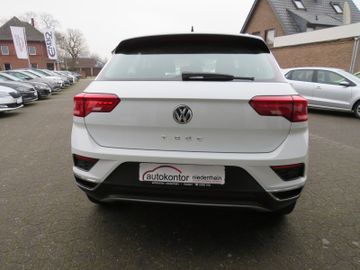 Fahrzeugabbildung Volkswagen T-Roc Style TSI DSG AHK NAVI KAMERA APP 1.HD
