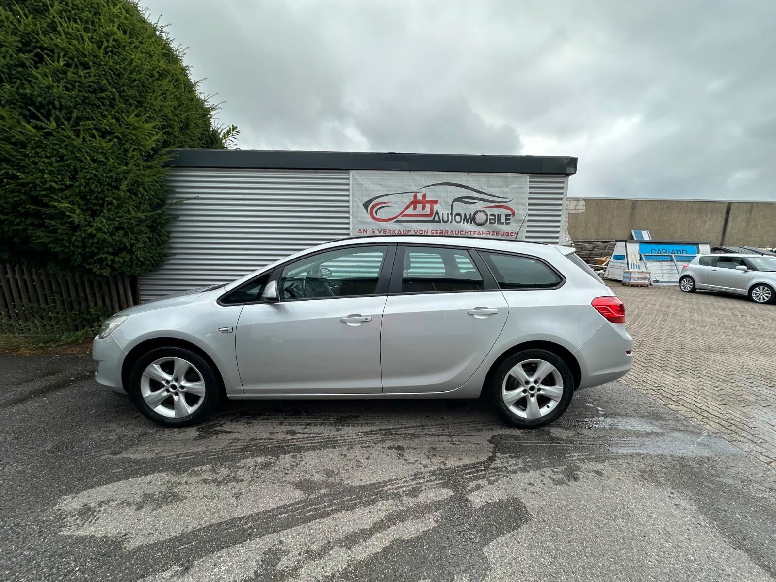 Opel Astra 2012 — engine 1.686 cm³, 110 HP (81kW)