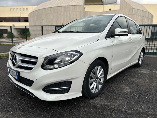 Mercedes-Benz Mercedes B 200 136cv Automatica PELLE Unipro