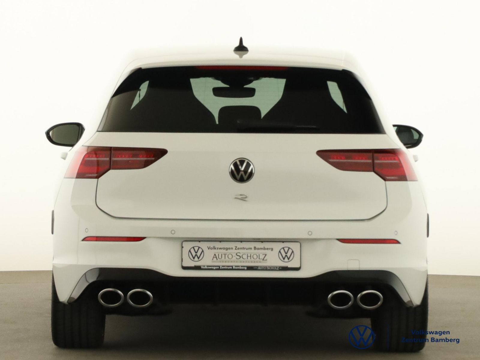 Volkswagen Golf VIII 2.0 TSI R 4MOTION DSG PANO RFK MATRIX foto 5