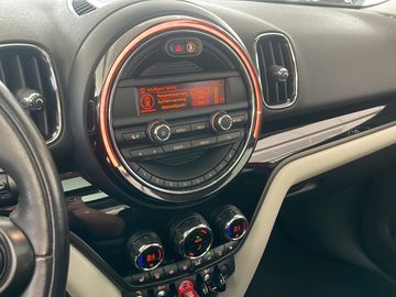 MINI Cooper Countryman - 10