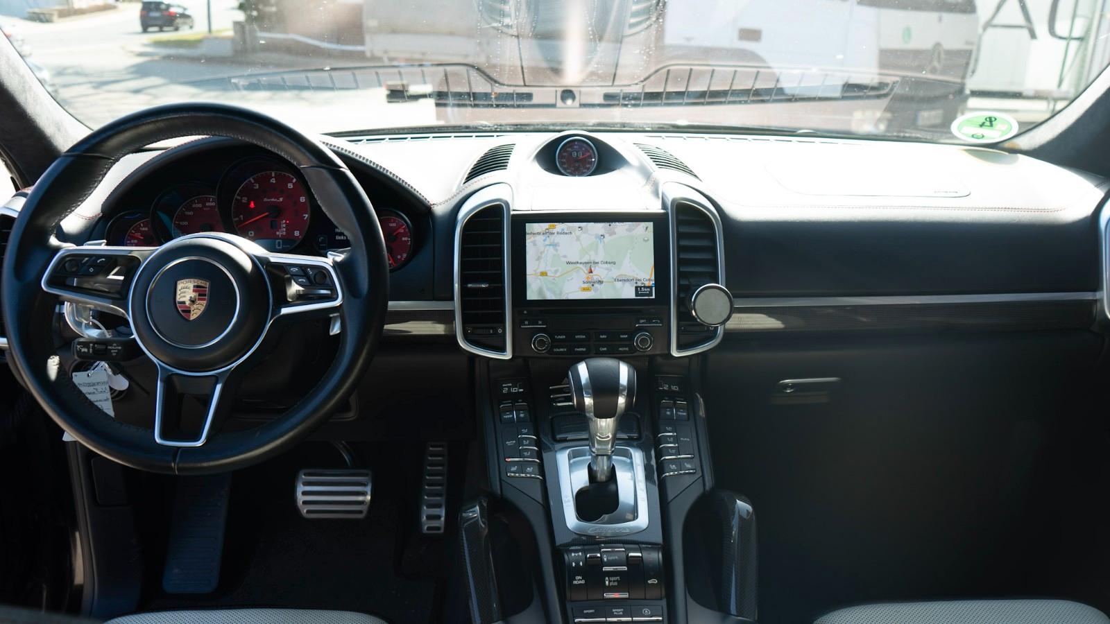 Porsche Cayenne Turbo S 21" Panorama PCCB