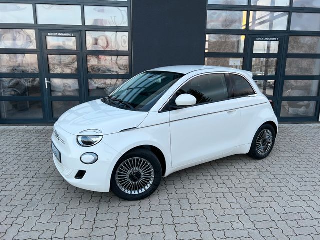 Fiat 500e großer Akku + Style Paket + 4 JahreGarantie