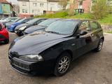 Alfa Romeo Alfa 147*Klima*Servo*Alu*Tüv 11/2025* - Alfa Romeo 147 aus 2005