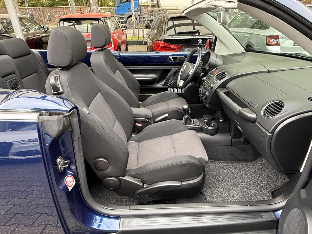 Volkswagen New Beetle