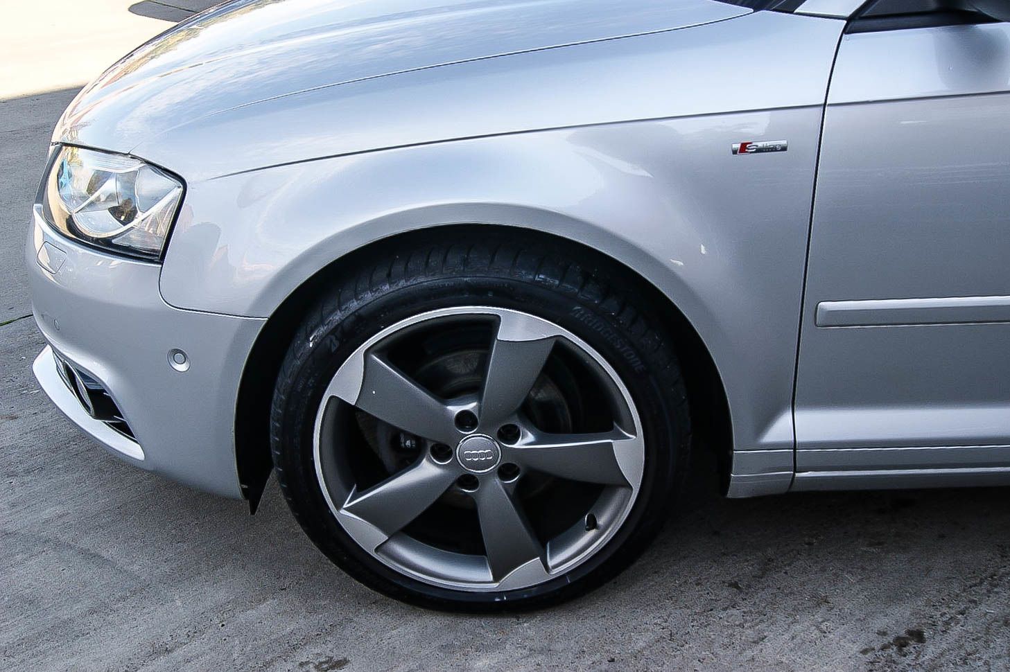 Fahrzeugabbildung Audi A3 Sportback 20TDI S-LINE DSG XENON NAVI SPORT