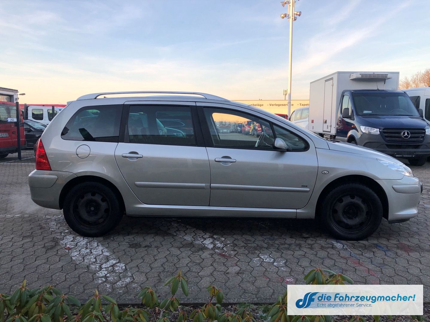 Fahrzeugabbildung Peugeot 307 SW Kombi Sport 2.0HDi 135PS*EXPORT TÜV 10/26