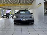 Volkswagen Golf VIII Limo R-Line Harman/Kardon LED Plus - Volkswagen Golf mit Benzin-Antrieb: Sitzheizung, Limousine