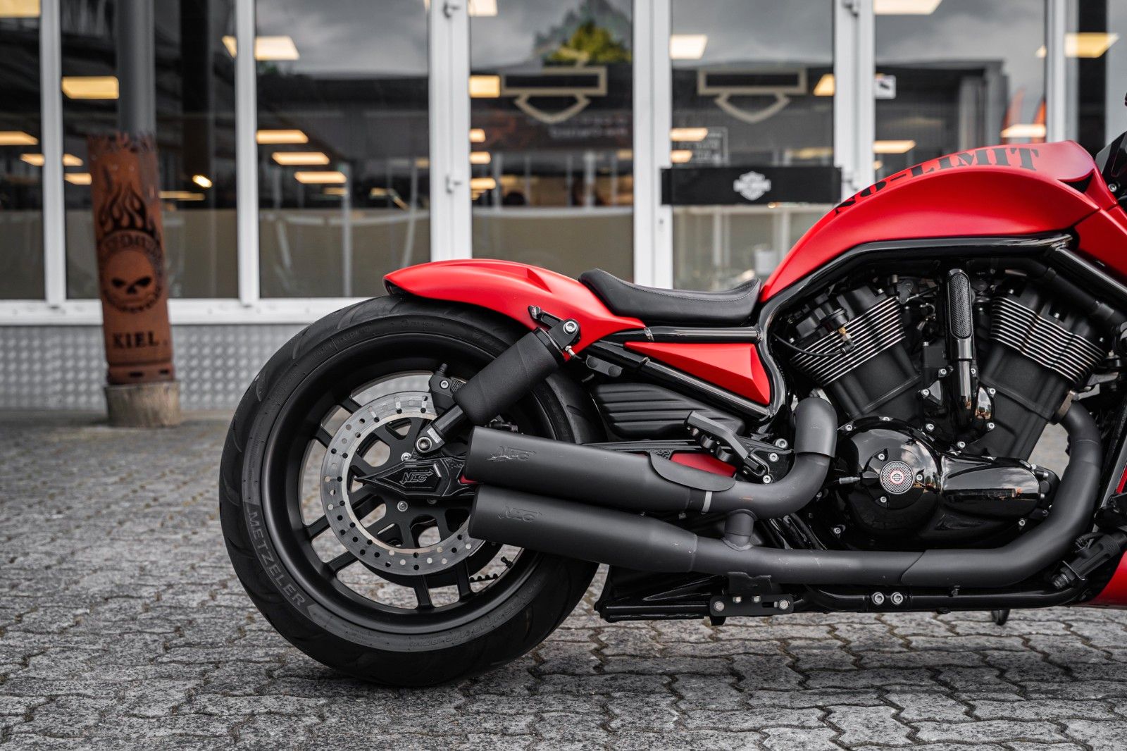Fahrzeugabbildung Harley-Davidson VRSCDX Night Rod Special - NLC 300er UMBAU -