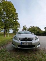 Toyota Corolla - Automatik  1.6 VVT-i Benz... - Toyota Corolla mit Benzin-Antrieb: Limousine, Automatik