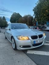 BMW 330d e90 LCI - BMW 330: 330d E90