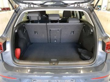 Volkswagen Golf - 6