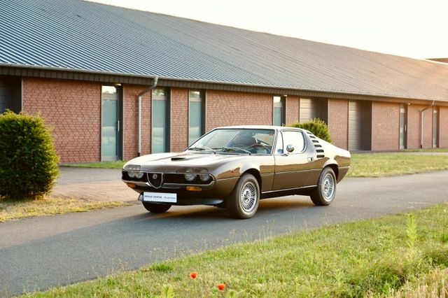 Alfa Romeo Montreal