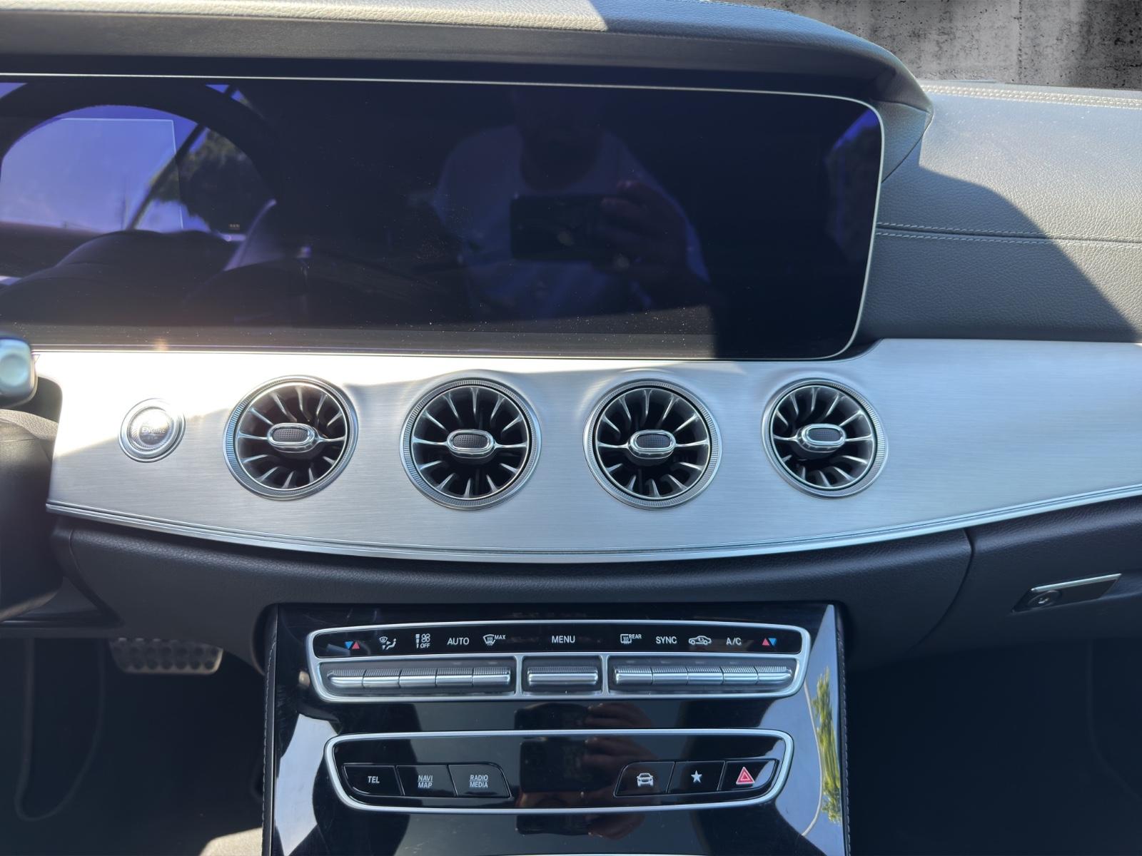 Mercedes-Benz E Coupe E 220 d, AMG-Line, Pano, MBUX