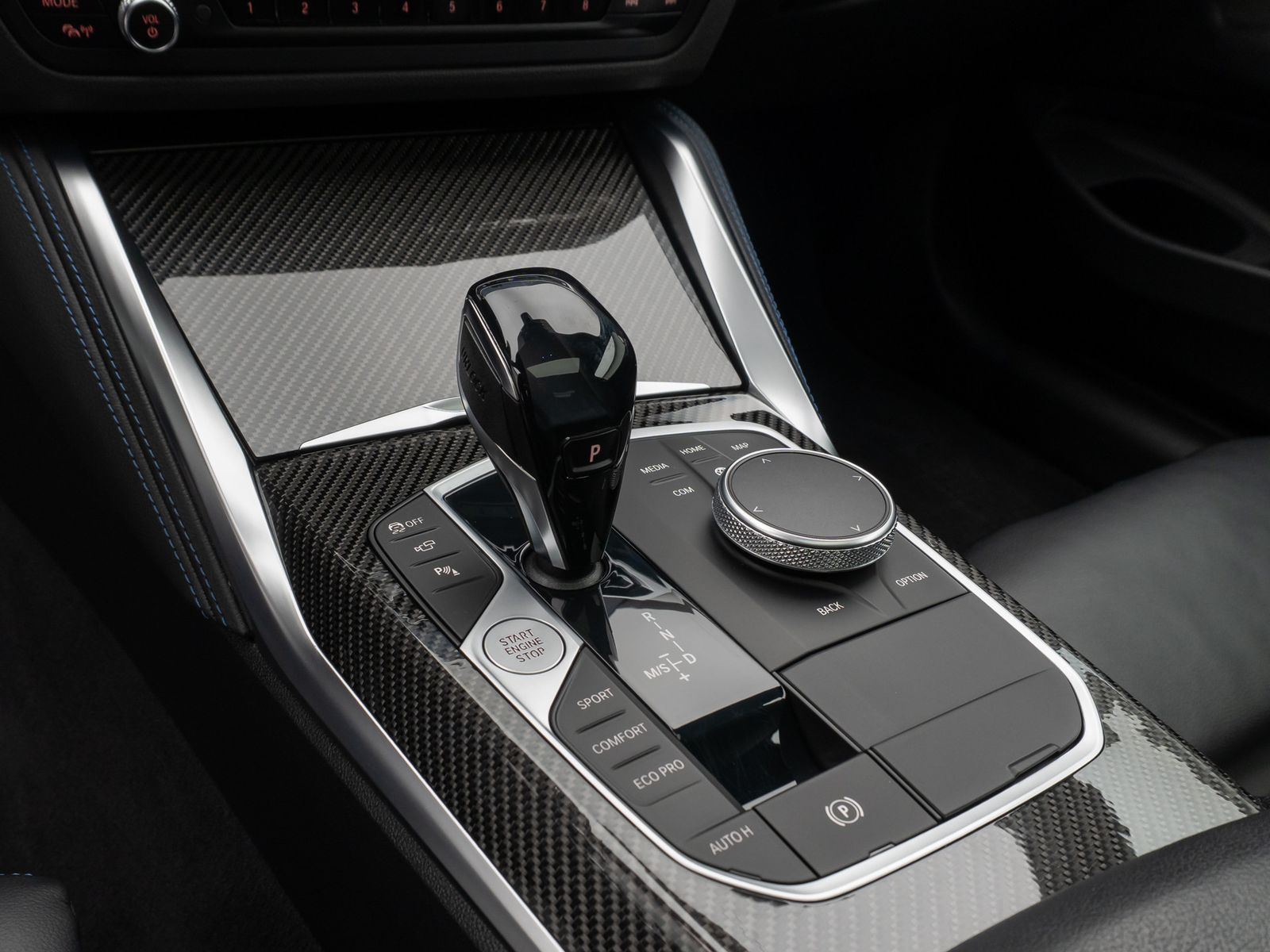 Fahrzeugabbildung BMW M440d xD Coupé 360°Glasdach HUD Laser DAB H/K