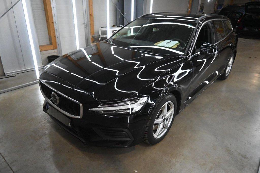 Volvo V60 B4 (Diesel) Core  AHK LkrHz 4xSHZ