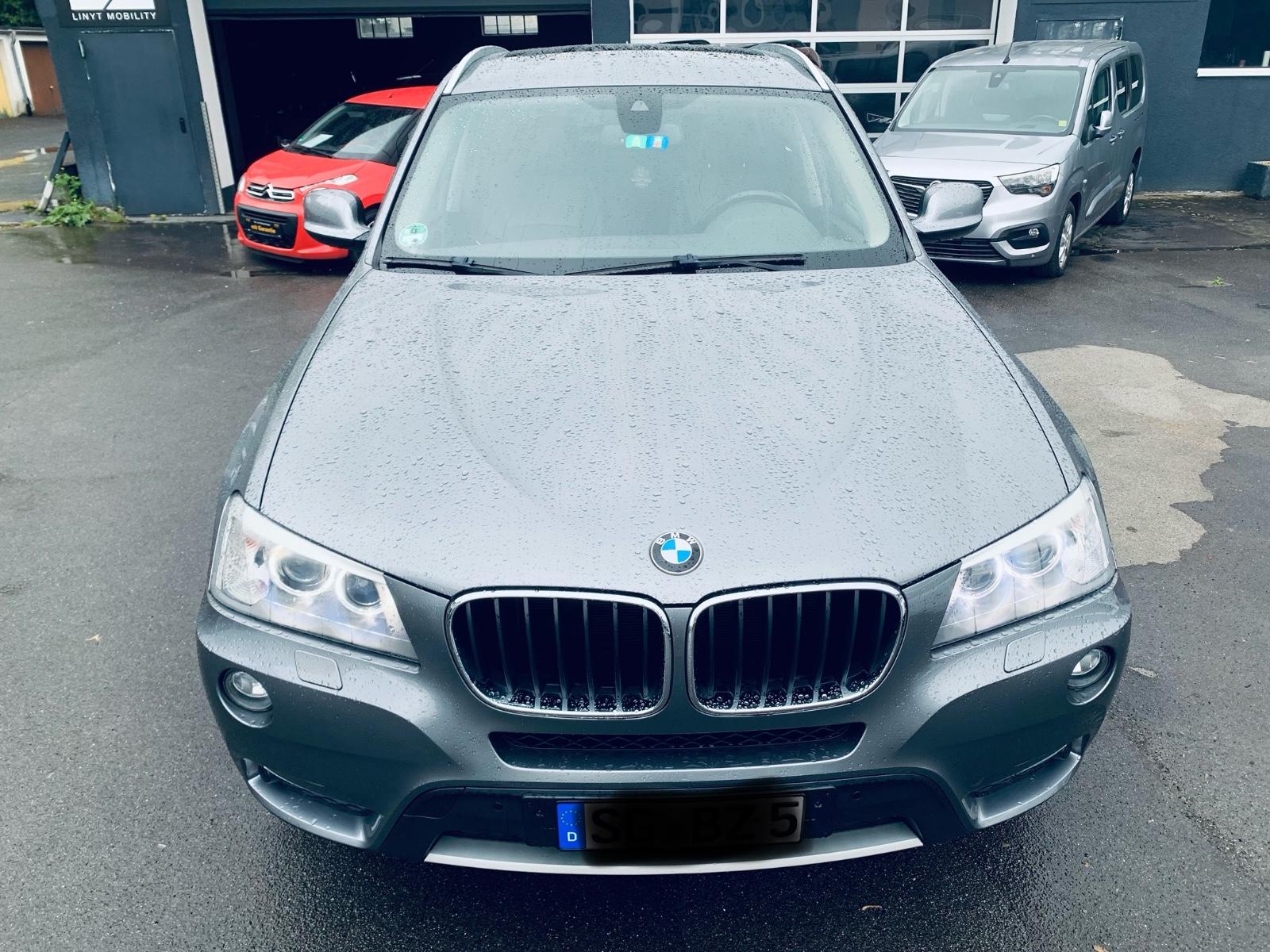 BMW X3 XDrive 2.0D AUT. PANORA LEDER XENON AHK NAVI