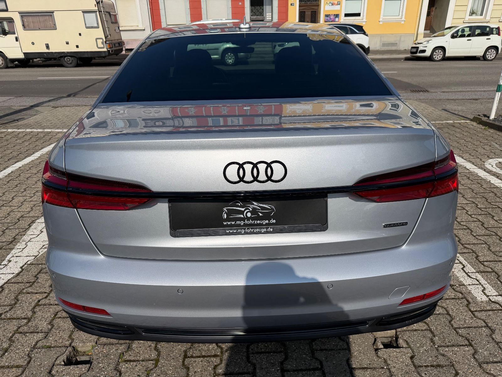 Fahrzeugabbildung Audi A6 Lim. 50 TFSI e quattro sport S-LINE BLACK EDI