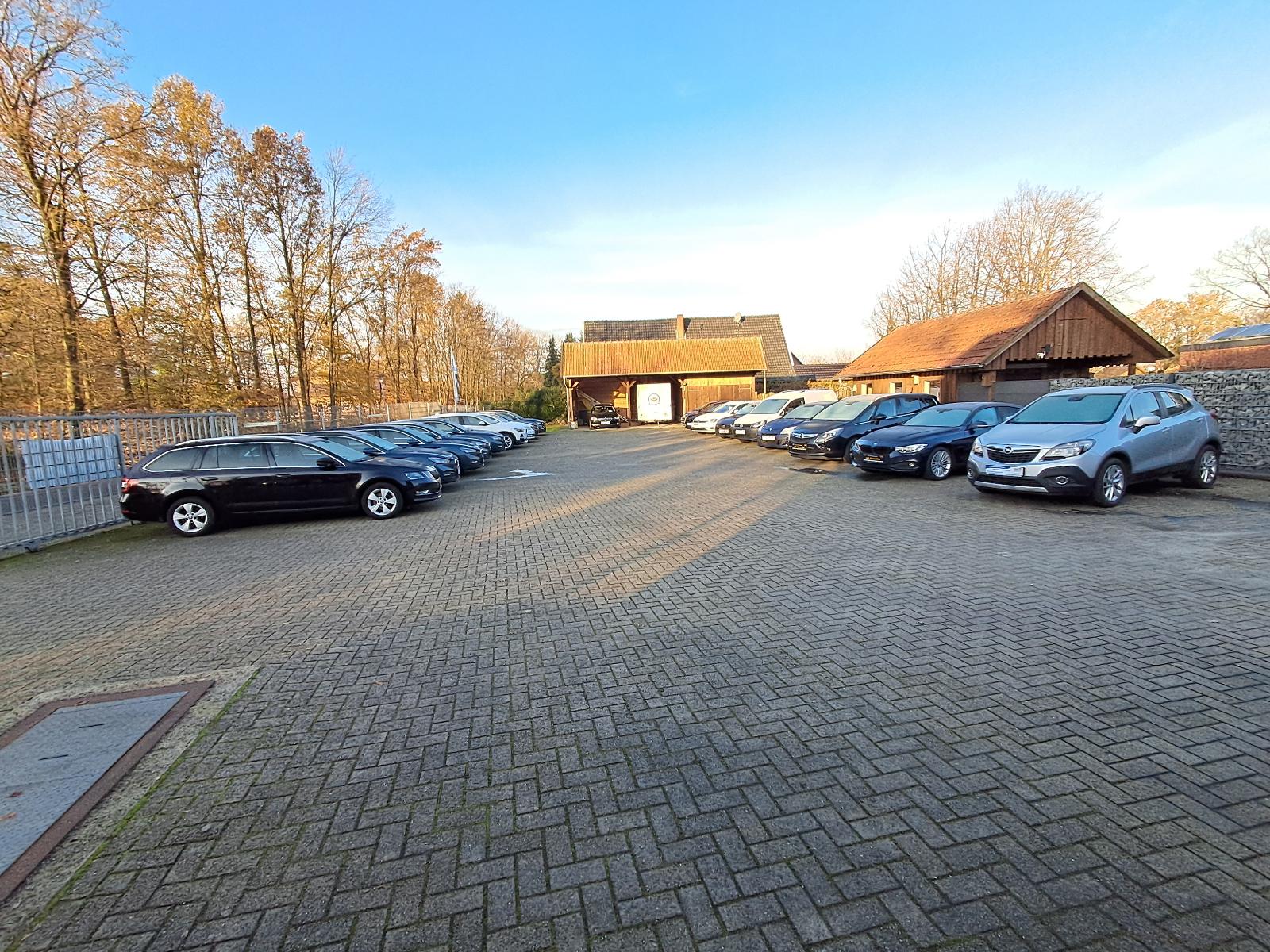 showroom-image-top
