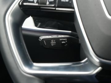 Audi A8 - 7