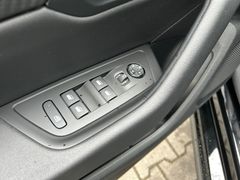 Fahrzeugabbildung Peugeot 508 SW Allure Pack *LED*ACC*NAVI*KAMERA*1.Hd.*