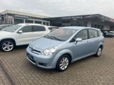 Toyota Corolla Verso 1.8 Executive*7 Sitzer*Automatik* - Toyota in Moers