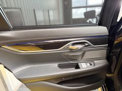 BMW 750d xDrive/M PAKET/GSD/LASER/H+K/FERN.PARKEN