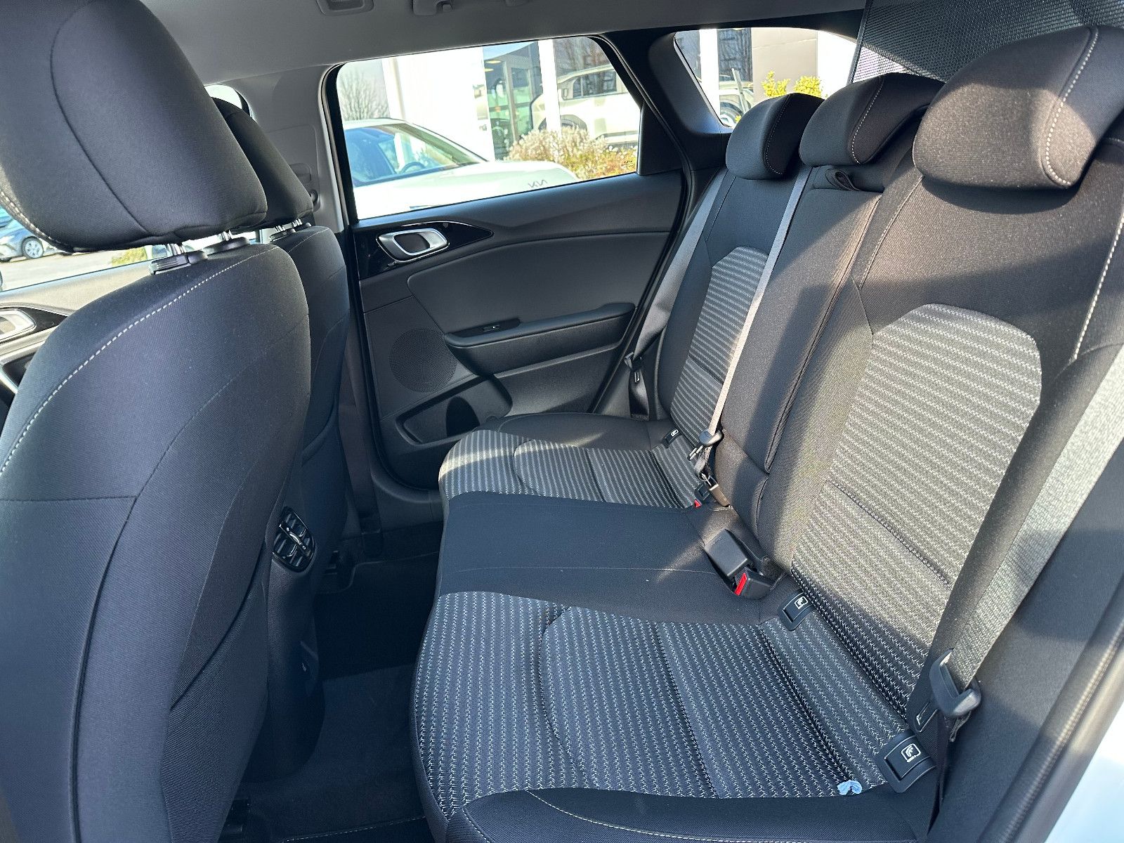 Fahrzeugabbildung Kia cee'd Sportswagon 1,5 T-GDI MT Ultimate