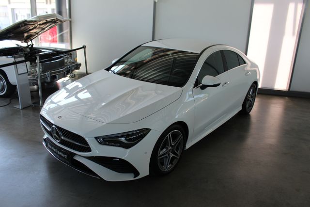 Vorschaubild von:        Mercedes-Benz
                    CLA 200 Coupé AMG Premium MBUX Kamera Ambiente
      
