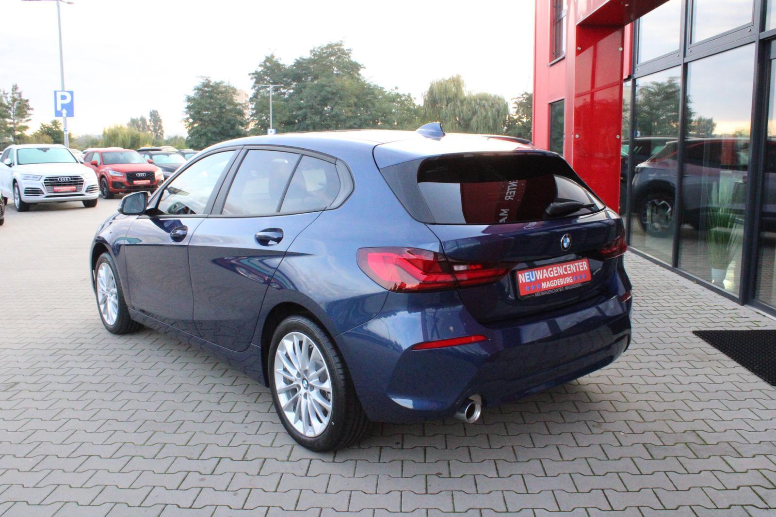 BMW 118 i *LIVE COCKPIT*LED*NAVI*PANORAMADACH*SHZ*, миниатюра 3
