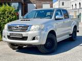 Toyota Hilux 2.5 Doppelkabine 4x4 - Toyota Hilux in Essen