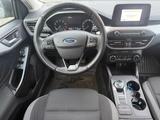 Ford Focus Cool&Connect Automatik Zahnriehmen gerisen - Ford: Unfallwagen