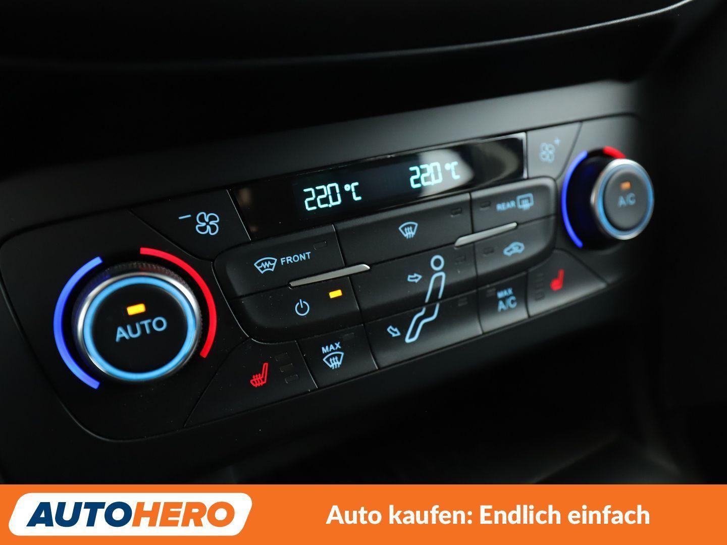 Ford Focus 1.5 EcoBoost Titanium Aut.*TEMPO*PDC*SHZ*