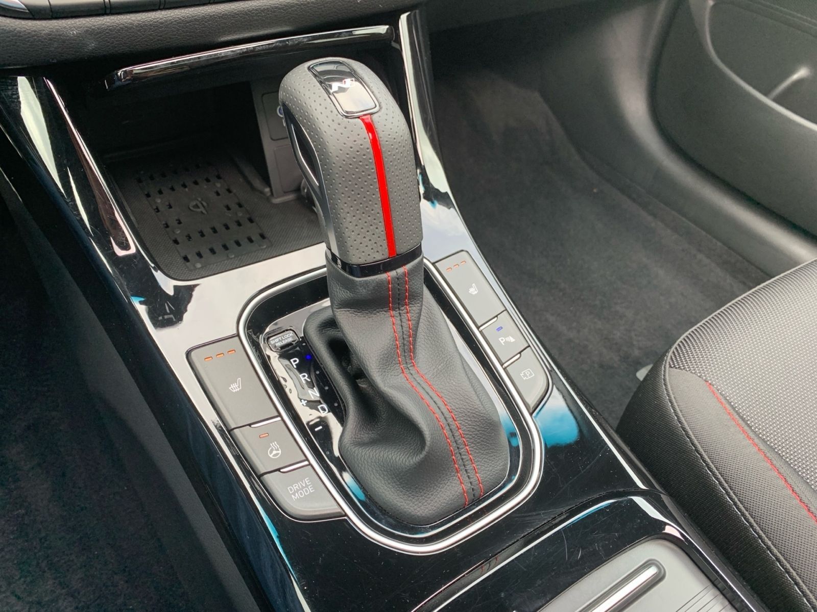 Fahrzeugabbildung Hyundai i30 1.5 T-GDI 7-DCT N Line Mild-Hybrid PanDach