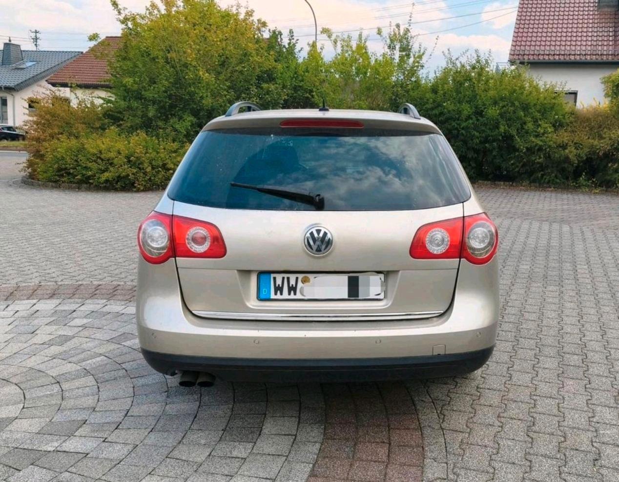 Volkswagen Passat 2006 — rear view