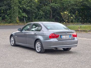 BMW 320 - 4
