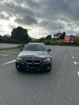 BMW 318i Touring (Kombi) mit TÜV bis 10/2027 - BMW 318 aus 2011: Kombi