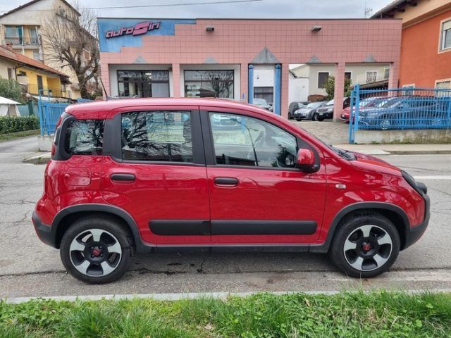 Fiat FIAT Panda 1.0 FireFly S&S Hybrid City Cross PRE